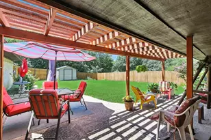 47 Bounty Rd W, Benbrook, TX 76132 - Photo 28