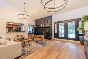 47 Bounty Rd W, Benbrook, TX 76132 - Photo 6