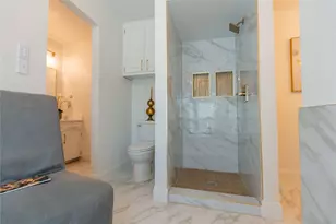 47 Bounty Rd W, Benbrook, TX 76132 - Photo 16