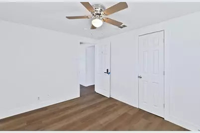 530 2nd Street, Grand Prairie, TX 75051 - Photo 8