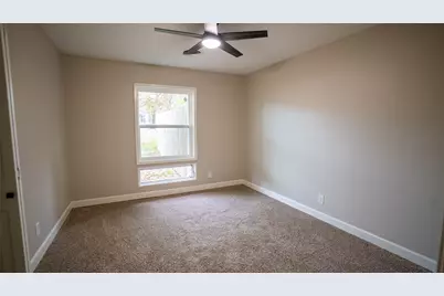 1801 Pine Bluff Street, Paris, TX 75460 - Photo 16