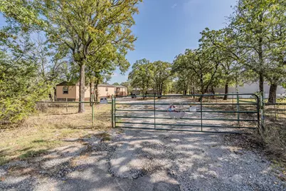 417 Wood River Road, Millsap, TX 76066 - Photo 2