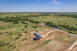 1057 Hopewell Rd, Bellevue, TX 76228 - Photo 38
