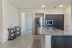 989 Kingbird Ln, Alvarado, TX 76009 - Photo 10