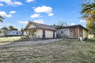 209 Lakeview Trail, Weatherford, TX 76087 - Photo 4