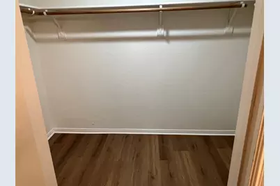 1014 Holly Street, Irving, TX 75061 - Photo 8