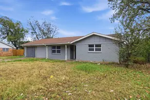 154 Cotillion Rd, Fort Worth, TX 76134 - Photo 2