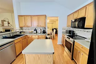 313 Havenwood Ln, Garland, TX 75043 - Photo 10