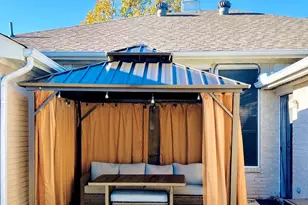 313 Havenwood Ln, Garland, TX 75043 - Photo 4