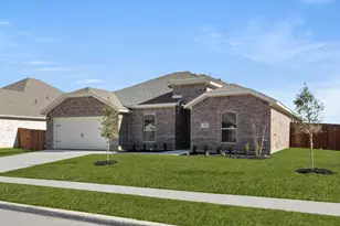 500 Pebble Cir, Azle, TX 76020 - Photo 2