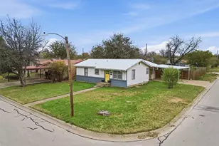 1457 S 18th St, Abilene, TX 79602 - Photo 2