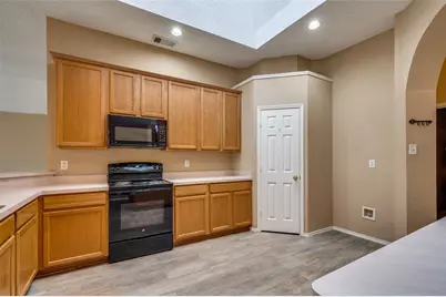 8520 Rock Creek Drive, Fort Worth, TX 76123 - Photo 10