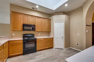 8520 Rock Creek Dr, Fort Worth, TX 76123 - Photo 10