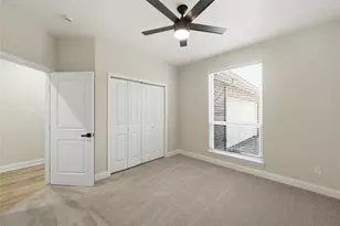 506 Castlerock Cir, Grand Prairie, TX 75052 - Photo 28