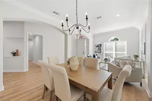 506 Castlerock Cir, Grand Prairie, TX 75052 - Photo 6