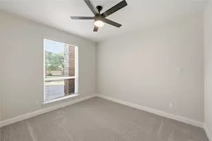 506 Castlerock Cir, Grand Prairie, TX 75052 - Photo 32