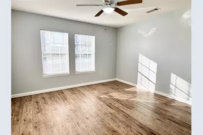 202 N Riverside Drive, Fort Worth, TX 76111 - Photo 18