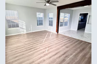 202 N Riverside Drive, Fort Worth, TX 76111 - Photo 2