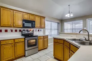 5313 Hibbs Dr, Fort Worth, TX 76137 - Photo 8