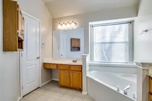 5313 Hibbs Dr, Fort Worth, TX 76137 - Photo 10