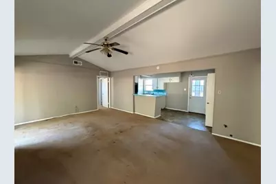 100 Post Oak, Hilltop Lakes, TX 77871 - Photo 8