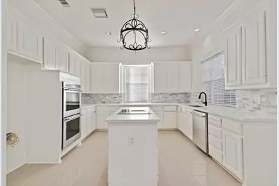 2712 Wyman Drive, Plano, TX 75093 - Photo 2
