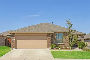 10024 Poinsett Wy, Fort Worth, TX 76108 - Photo 1
