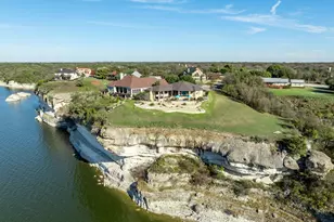 1221 Overlook Ct, Whitney, TX 76692 - Photo 10