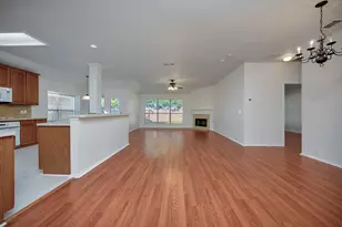 107 Crepe Myrtle Dr, Euless, TX 76039 - Photo 16