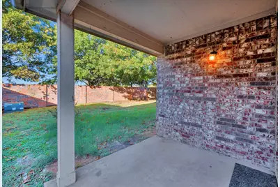 107 Crepe Myrtle Drive, Euless, TX 76039 - Photo 8