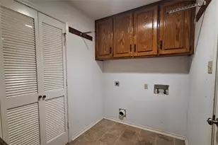 2813 Woodpath Ln, Bedford, TX 76021 - Photo 24