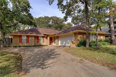 2813 Woodpath Lane, Bedford, TX 76021 - Photo 1