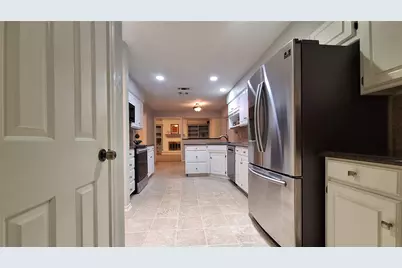 2813 Woodpath Lane, Bedford, TX 76021 - Photo 12