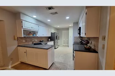 2813 Woodpath Lane, Bedford, TX 76021 - Photo 10