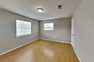 329 Deer Creek Rd, Everman, TX 76140 - Photo 14