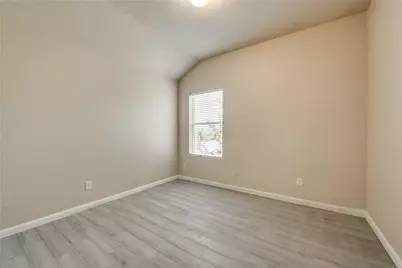 952 Bentwood Trail, Grand Prairie, TX 75052 - Photo 14