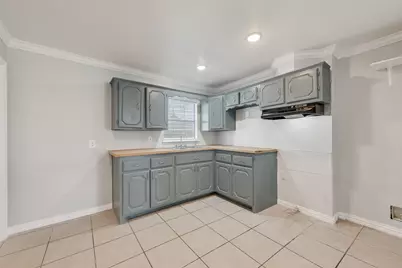 205 E Marguerita Drive, Garland, TX 75040 - Photo 4