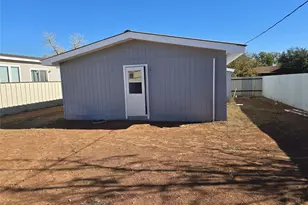 309 NE 4th St, Andrews, TX 79714 - Photo 14