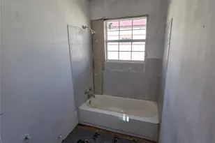 309 NE 4th St, Andrews, TX 79714 - Photo 22