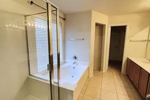 8209 MacGregor Dr, Arlington, TX 76002 - Photo 14