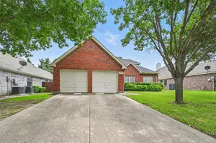 5302 Royal Bay Dr, Rowlett, TX 75089 - Photo 2