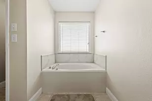 2716 Chatsworth Dr, Grapevine, TX 76051 - Photo 18