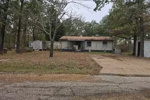 143 Chillacothe Trail, Mabank, TX 75156 - Photo 1