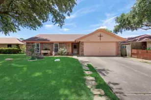 13240 Saratoga Ln, Balch Springs, TX 75180 - Photo 1