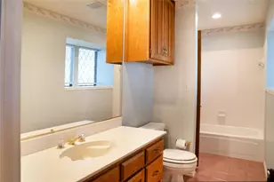5202 Bradley Ln, Arlington, TX 76017 - Photo 20