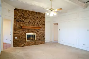 5202 Bradley Ln, Arlington, TX 76017 - Photo 4