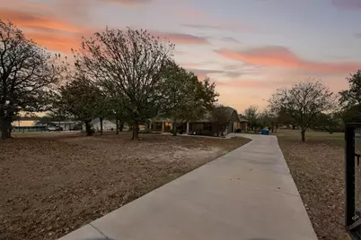 108 La Arroya Drive, Weatherford, TX 76088 - Photo 2