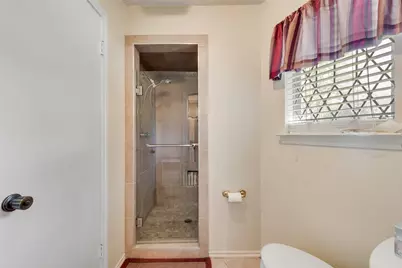 1719 Autumn Lane, Arlington, TX 76012 - Photo 24