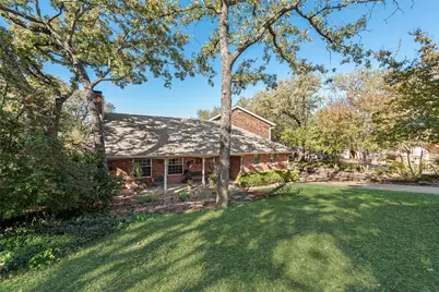 1719 Autumn Lane, Arlington, TX 76012 - Photo 2