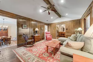 1719 Autumn Ln, Arlington, TX 76012 - Photo 10